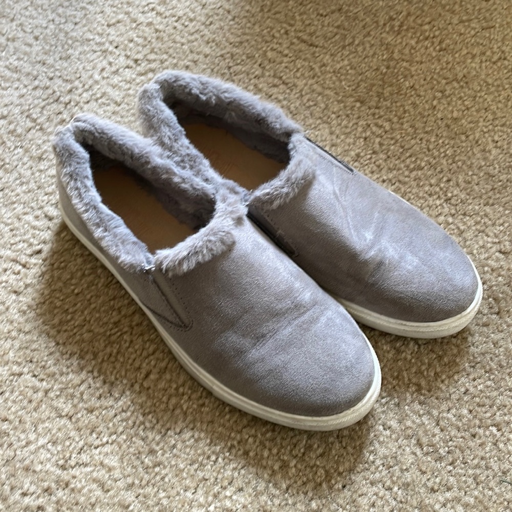 Host Pick 🥰 Brash Grey Faux Fur Slip On Shoes Size 7.5